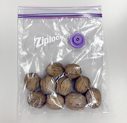 ziploc bags with DIY valve